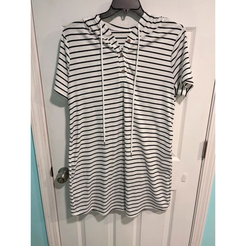 NWOT Casual striped t-shirt hoodie dress XL